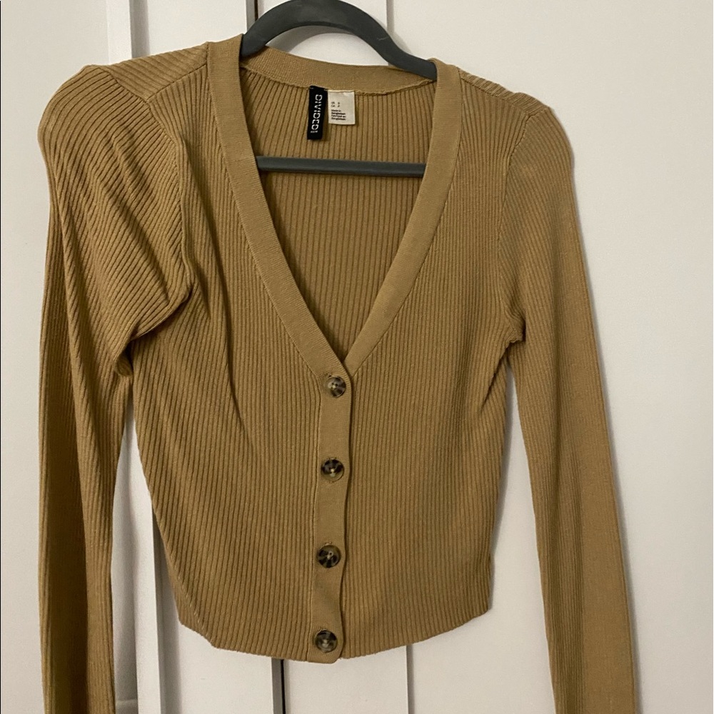 H&M button up tan sweater